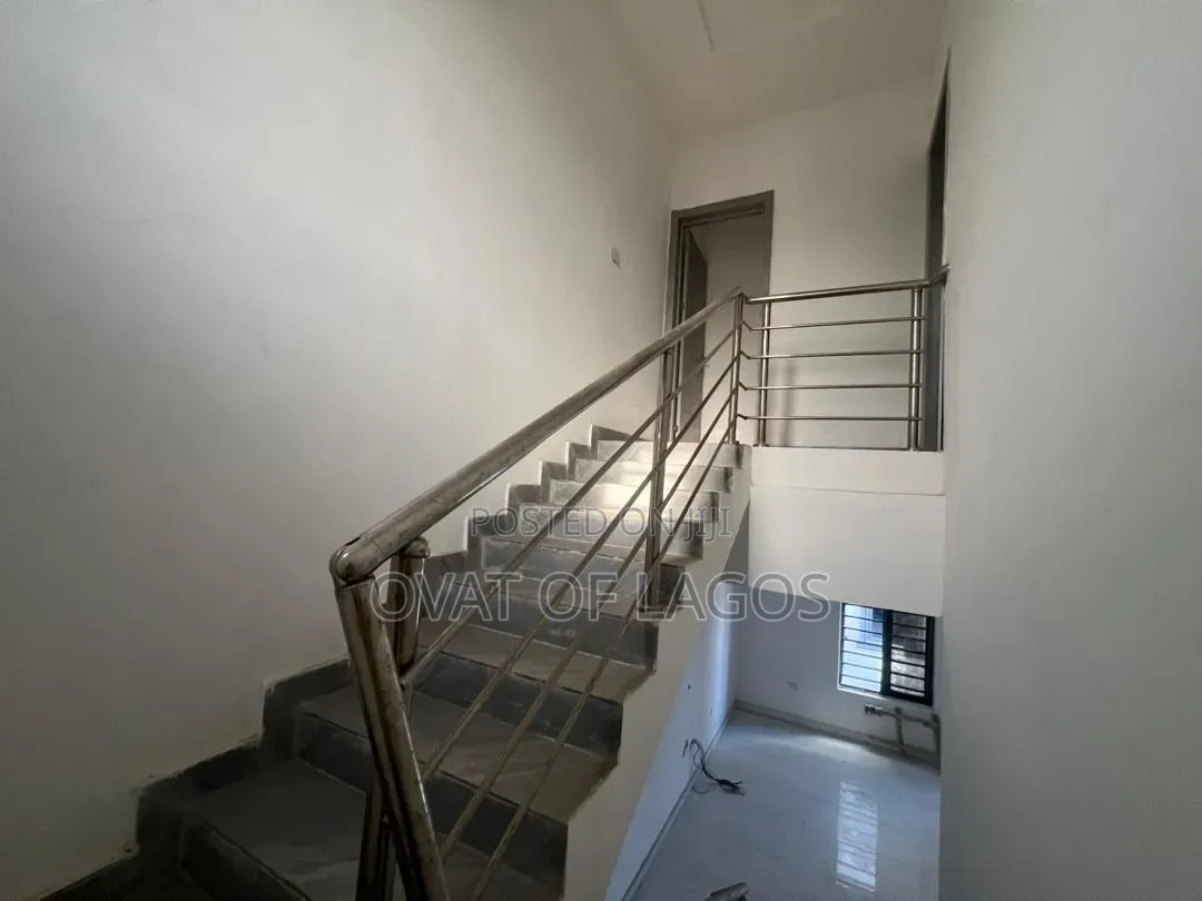 3bdrm Duplex in Ologolo for sale