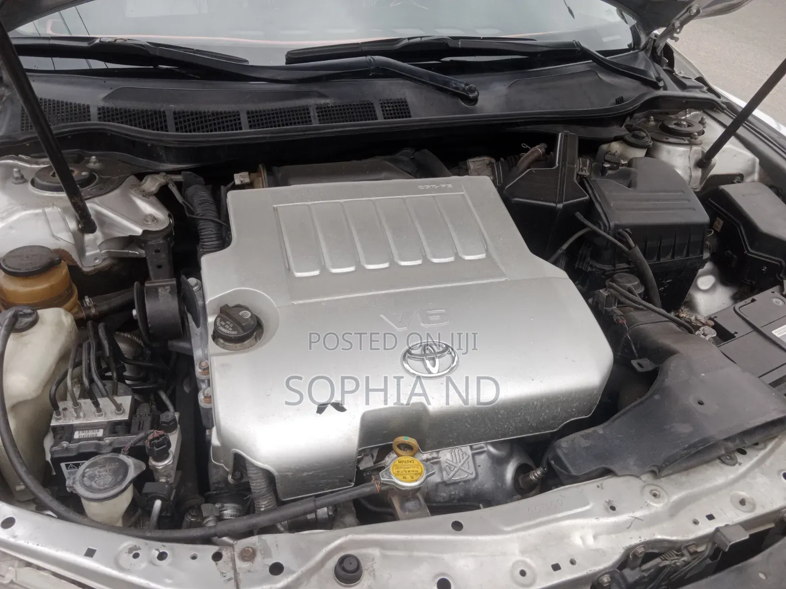 Toyota Camry 2011 Silver