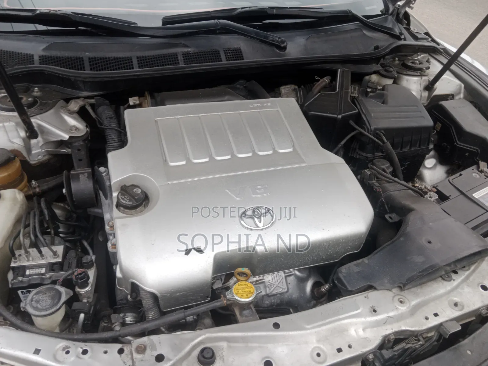 Toyota Camry 2011 Silver