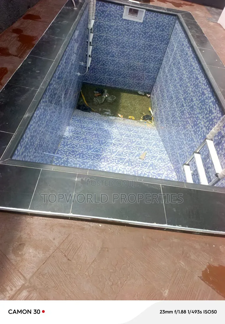 5bdrm Duplex in Magodo Gra Phase 1 for sale