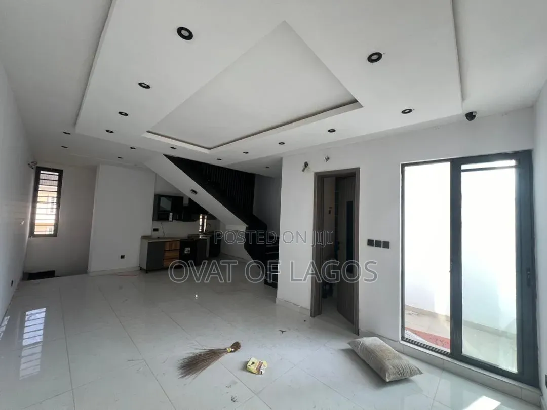 2bdrm Duplex in Ologolo for rent