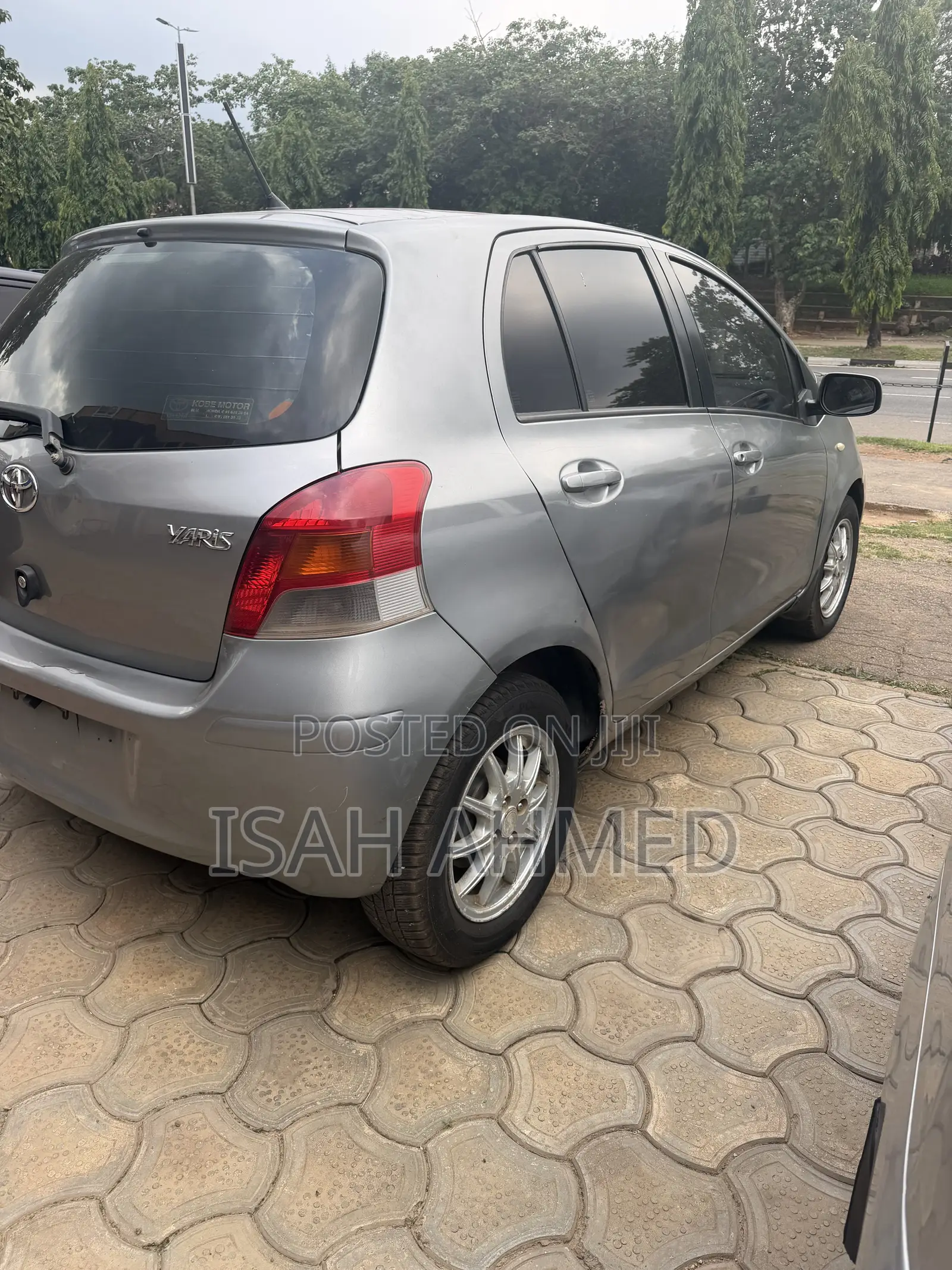 Toyota Yaris 1.5 Liftback 2009 Gray