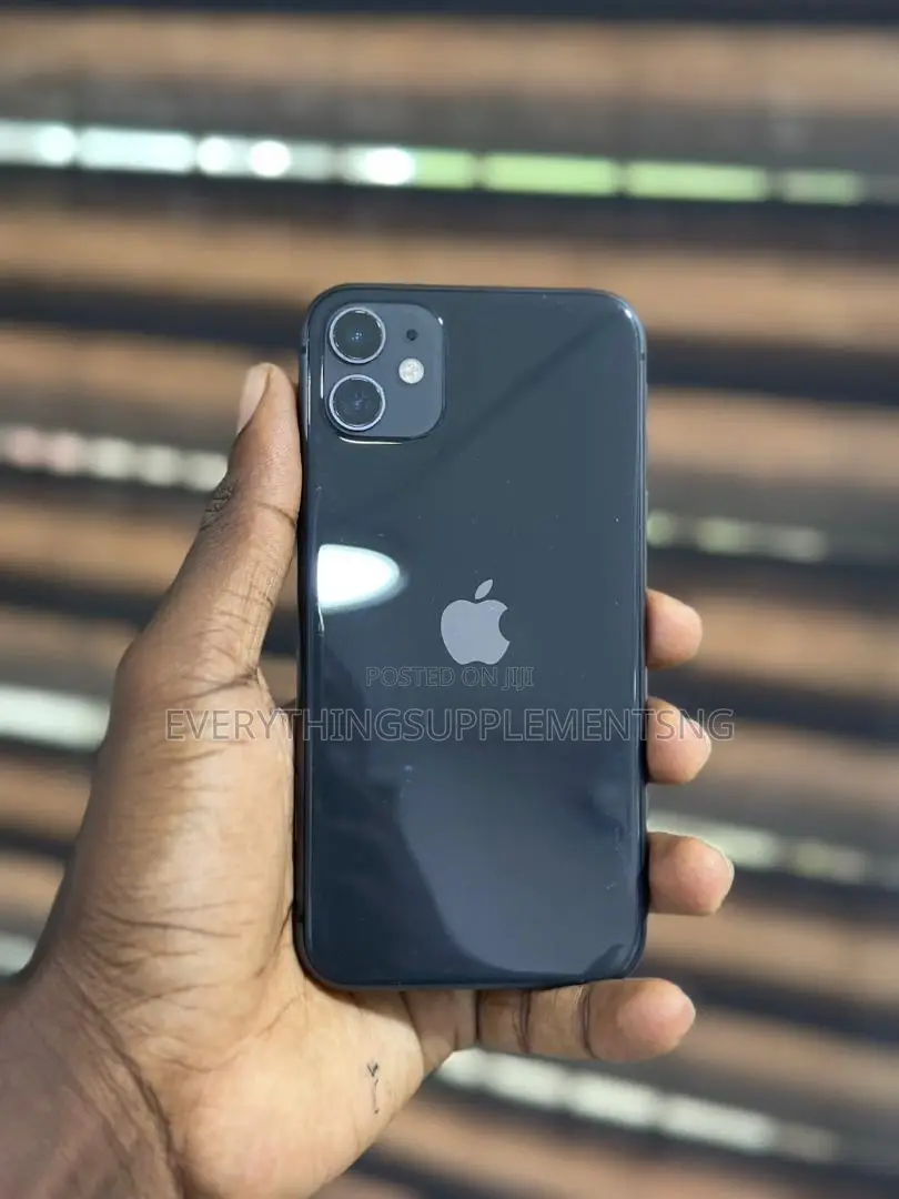 Apple iPhone 11 64 GB Black