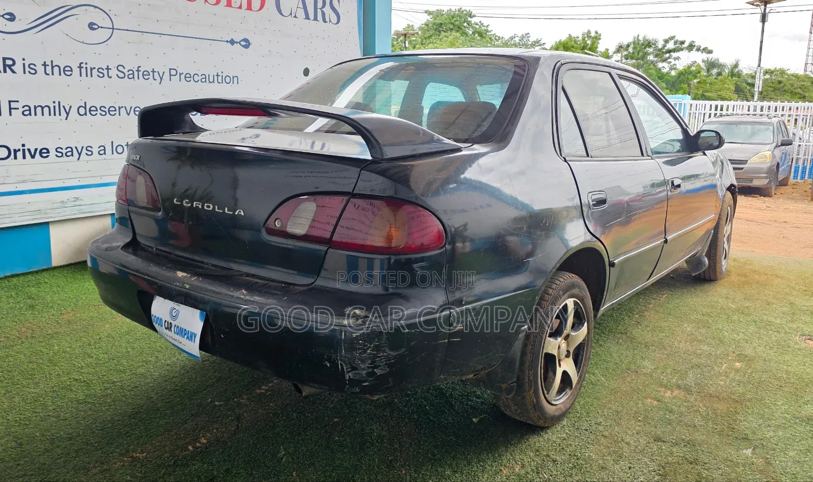 Toyota Corolla 2000 Black