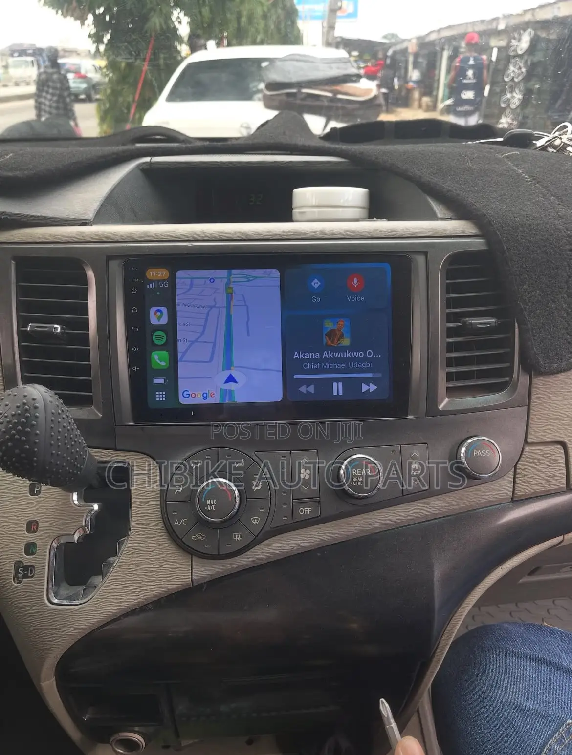 Toyota Sienna 2011-2014 Navigation Wireless Carplay/Reverse Camera
