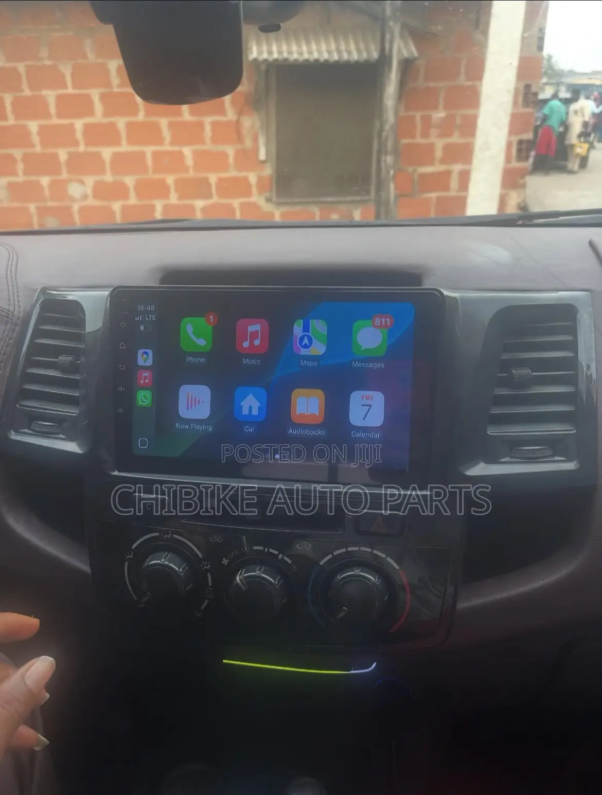Toyota Hilux 2005-2015 Navigation Wireless Carplay/Reverse Camera