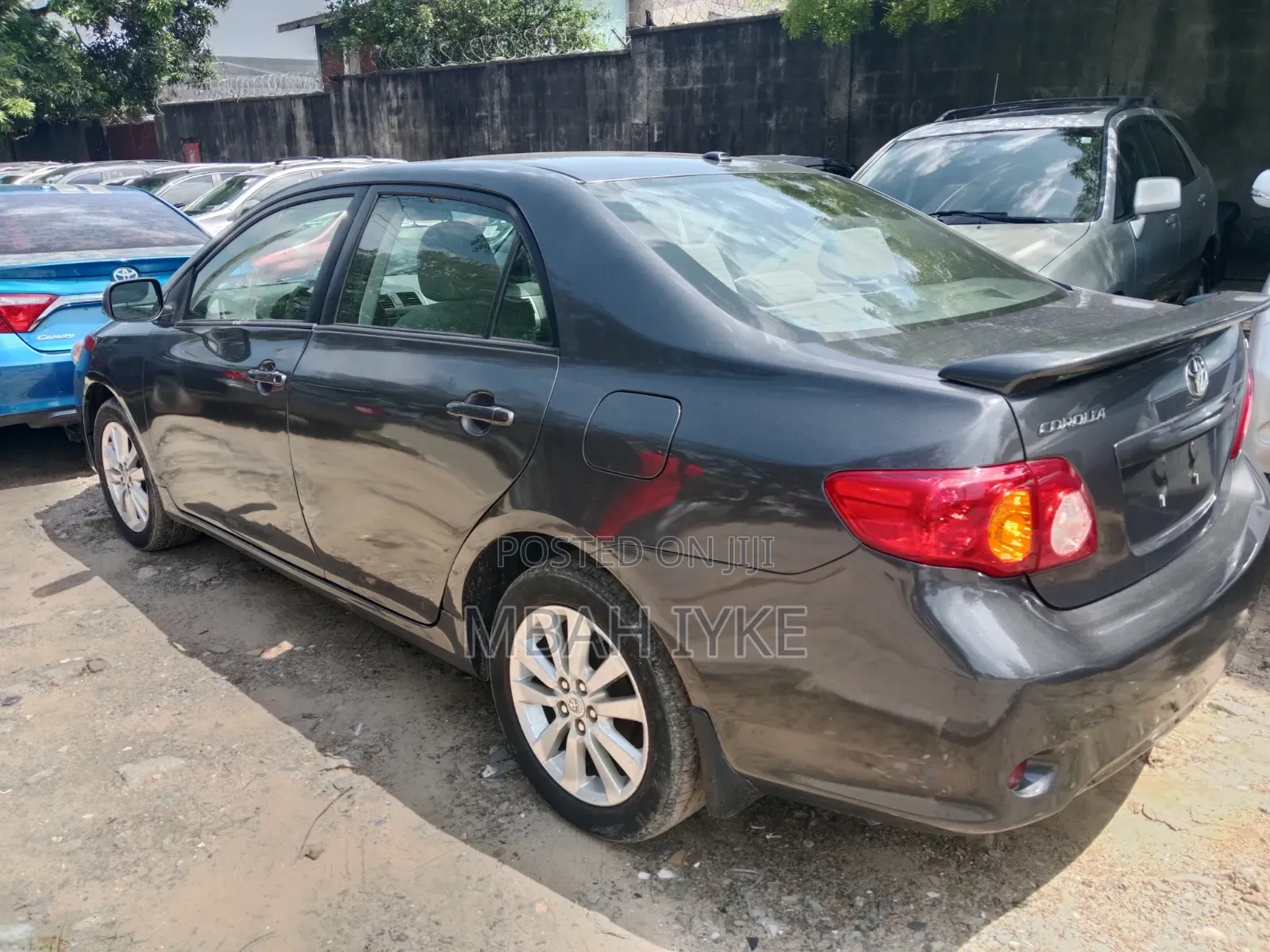Toyota Corolla LE 4dr Sedan (1.8L 4cyl 4A) 2010 Gray