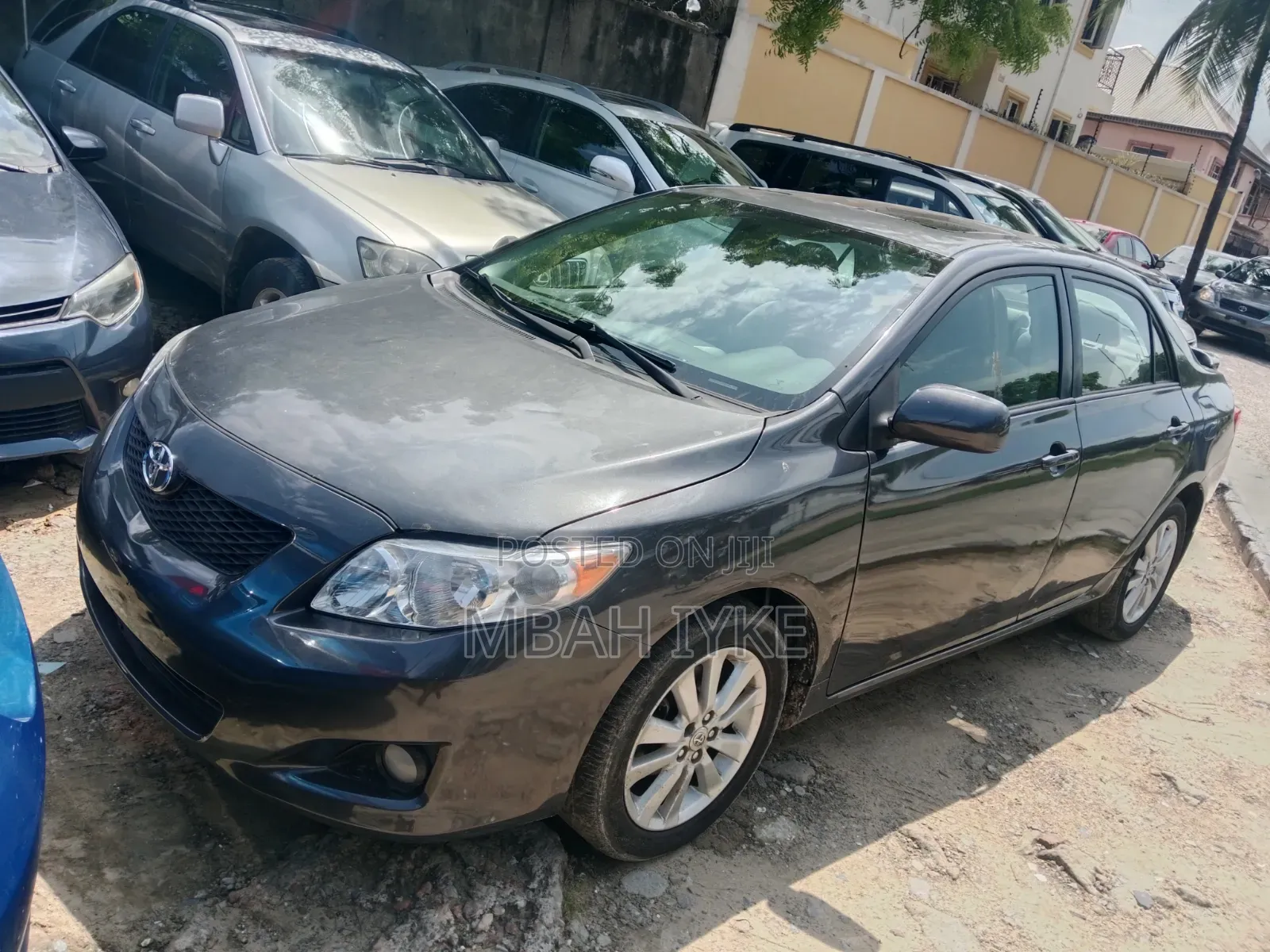 Toyota Corolla LE 4dr Sedan (1.8L 4cyl 4A) 2010 Gray