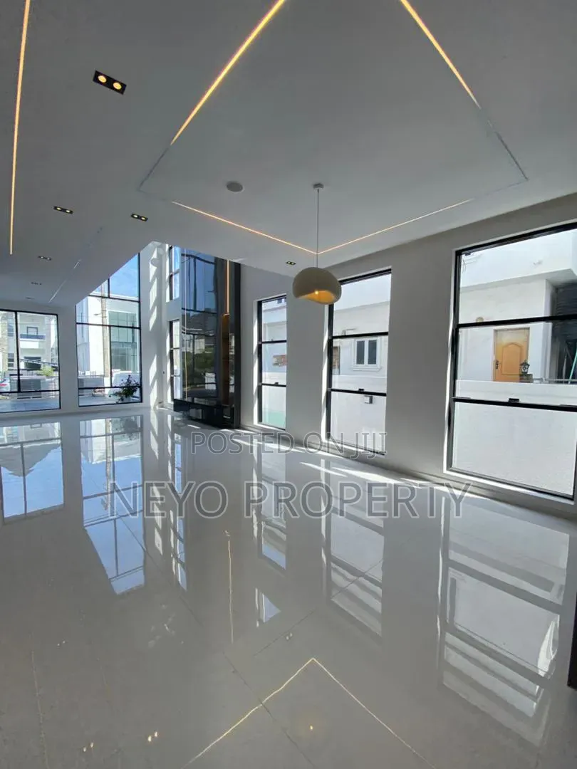 Furnished 5bdrm Duplex in Lekki County, Ikota for sale