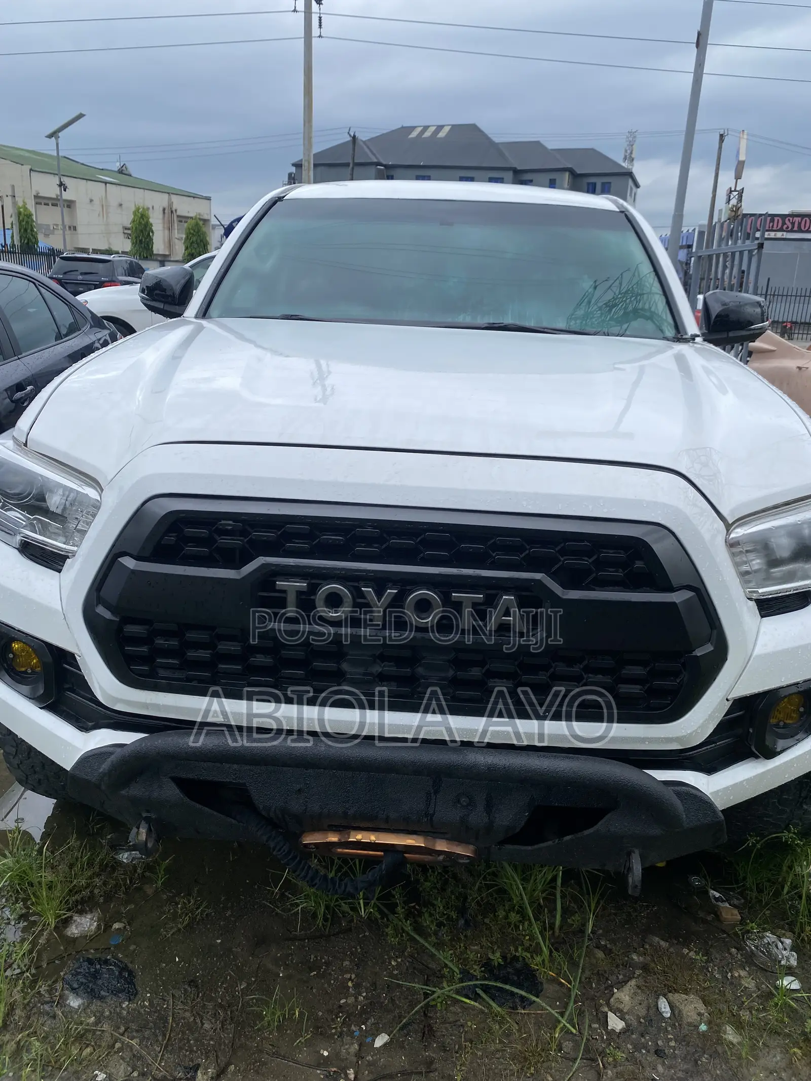 Toyota Tacoma 2017 White