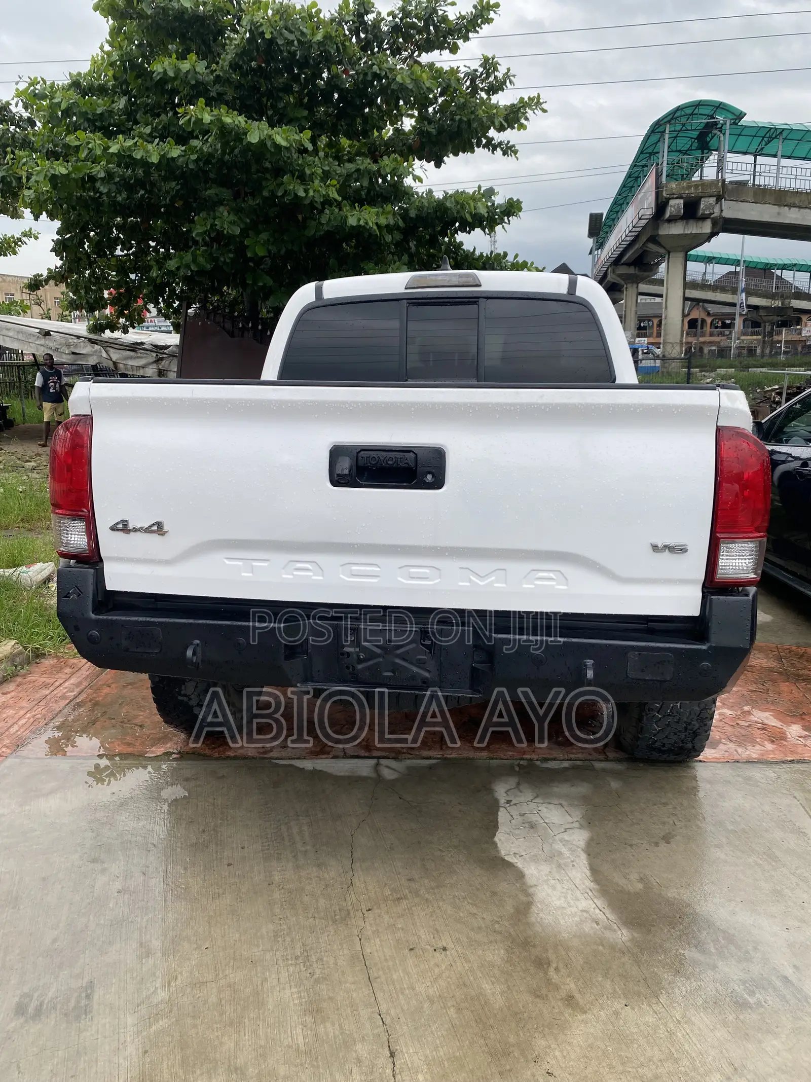 Toyota Tacoma 2017 White