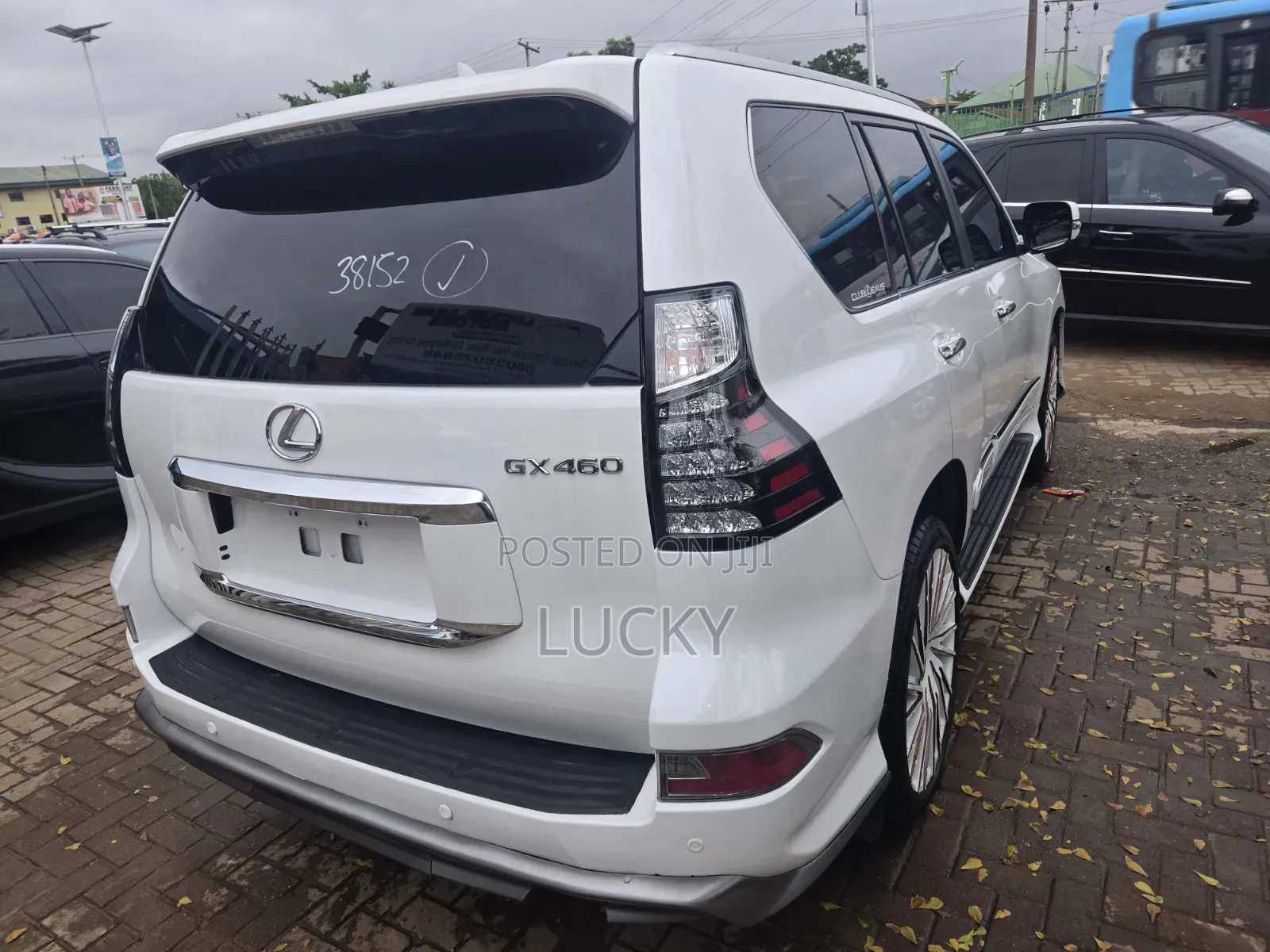 Lexus GX 2011 White