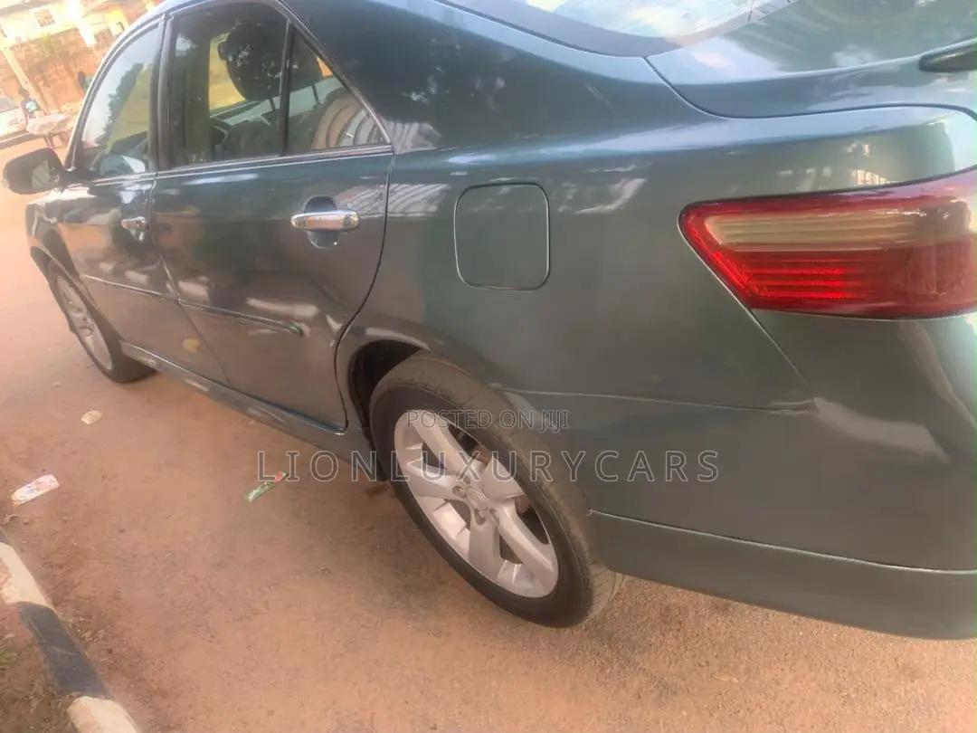Toyota Camry 2010 Blue