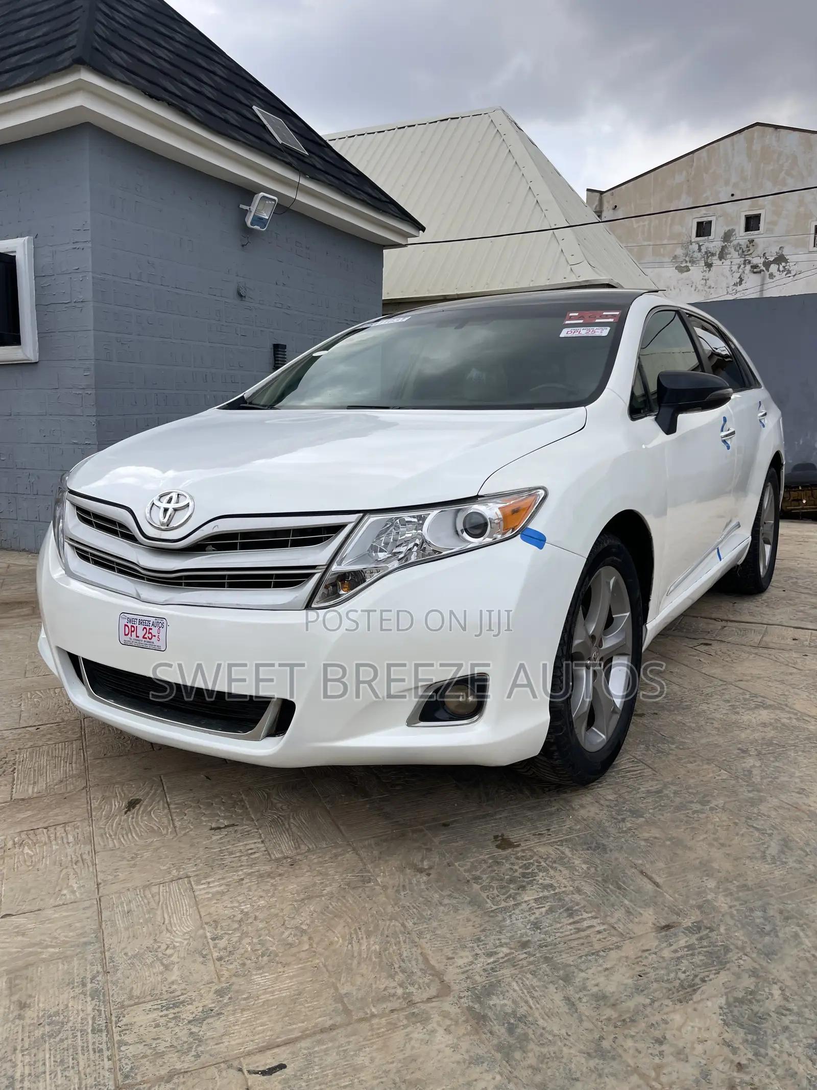 Toyota Venza XLE 4dr Wagon AWD (3.5L 6cyl 6A) 2014 White
