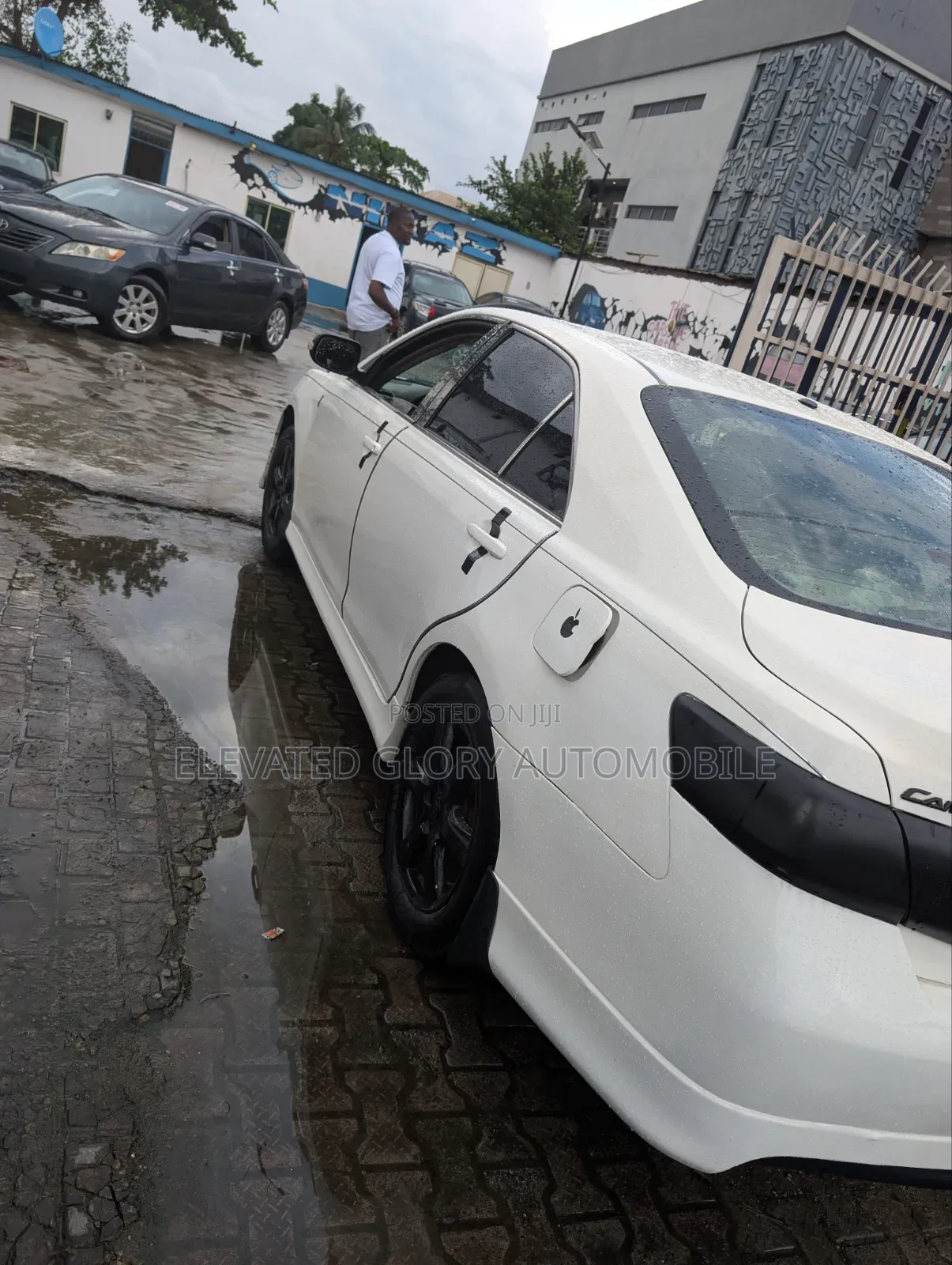 Toyota Camry 2.4 SE Automatic 2008 White
