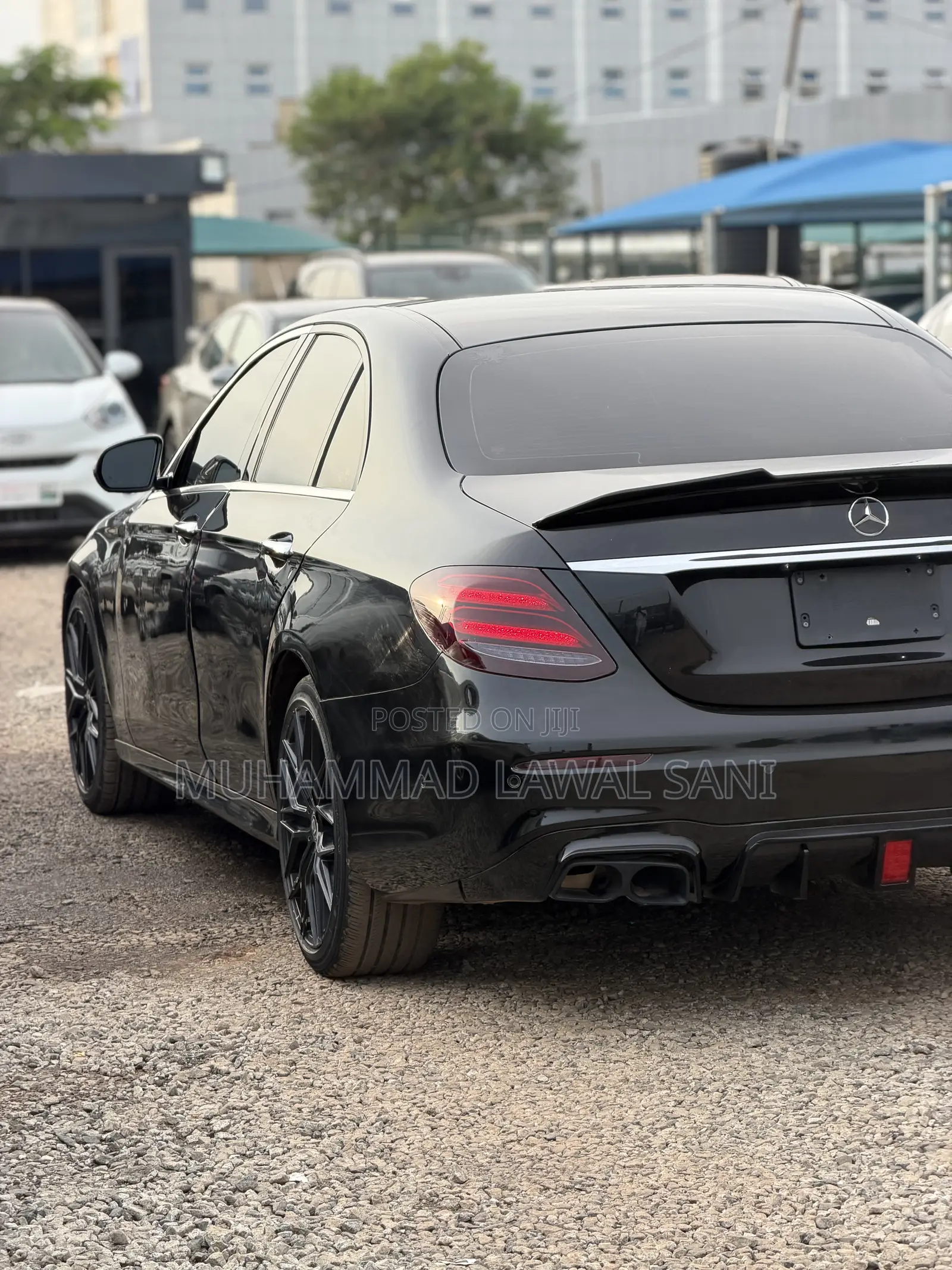 Mercedes-Benz E300 2018 Black