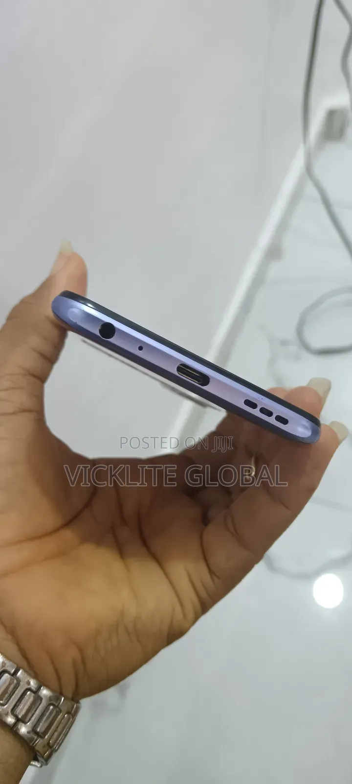 Vivo Y75 128 GB Purple
