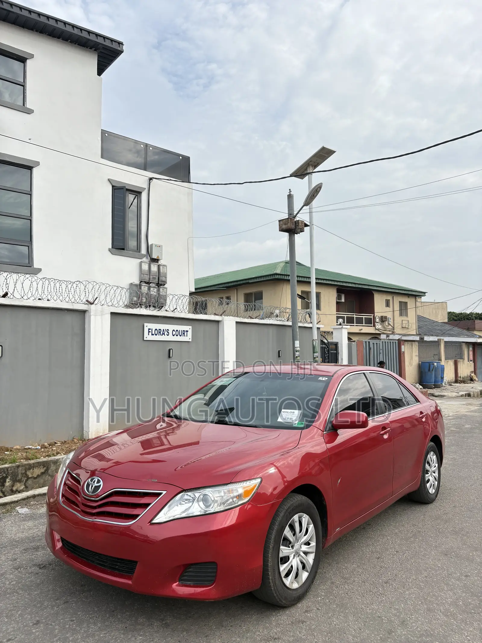 Toyota Camry LE 4dr Sedan (2.5L 4cyl 6A) 2011 Red