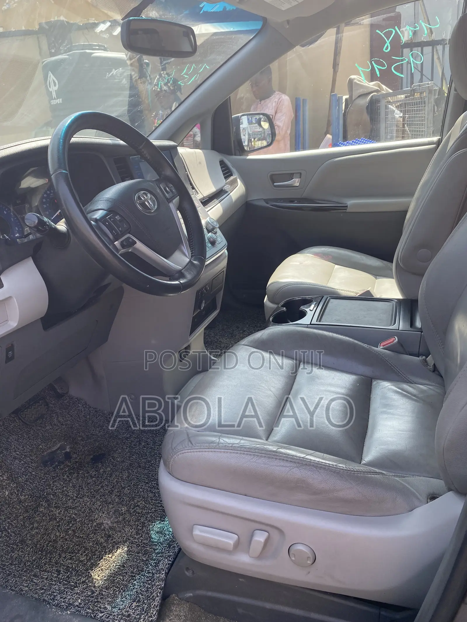 Toyota Sienna 2015 Gray