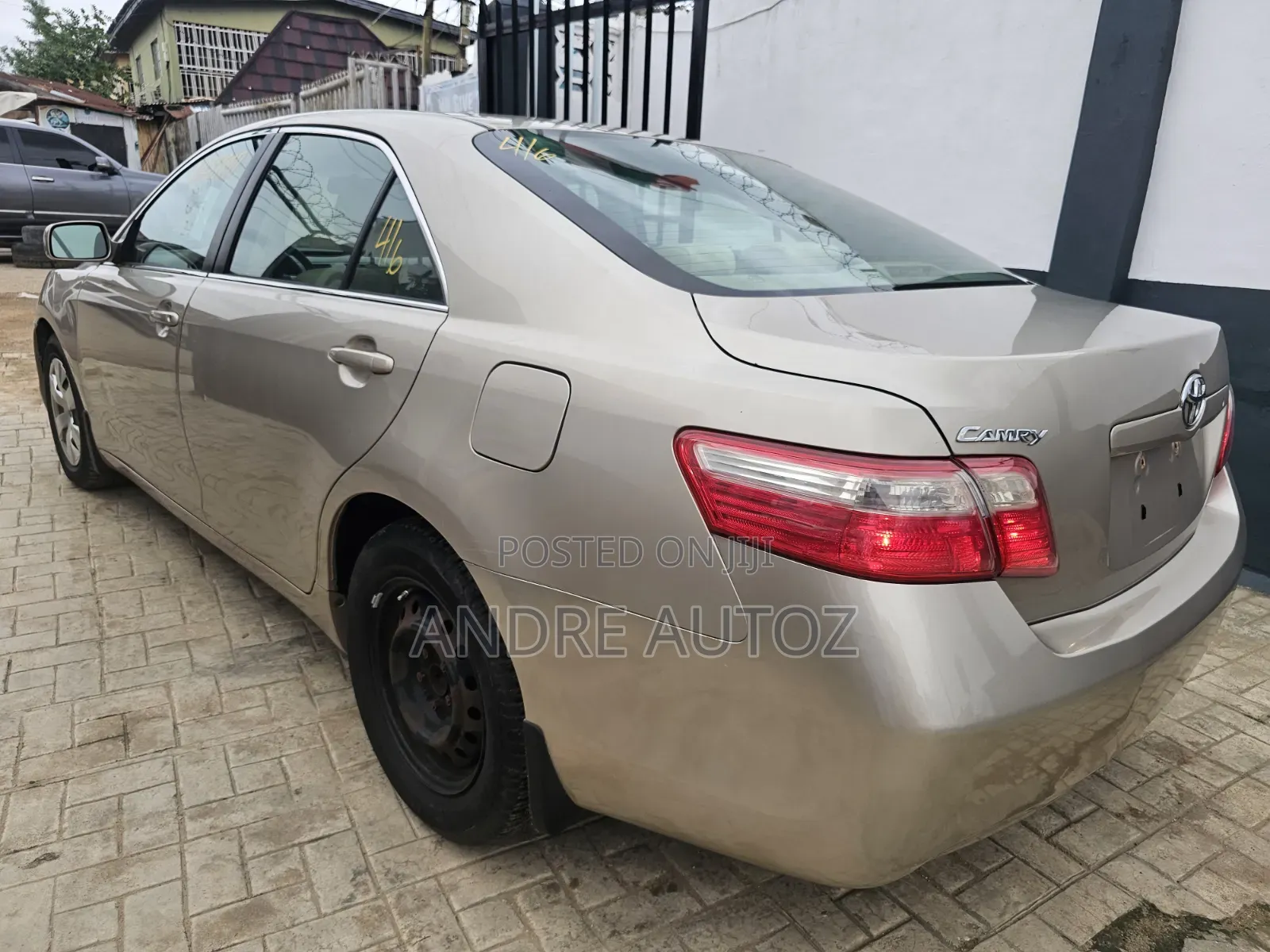 Toyota Camry 2009 Gold