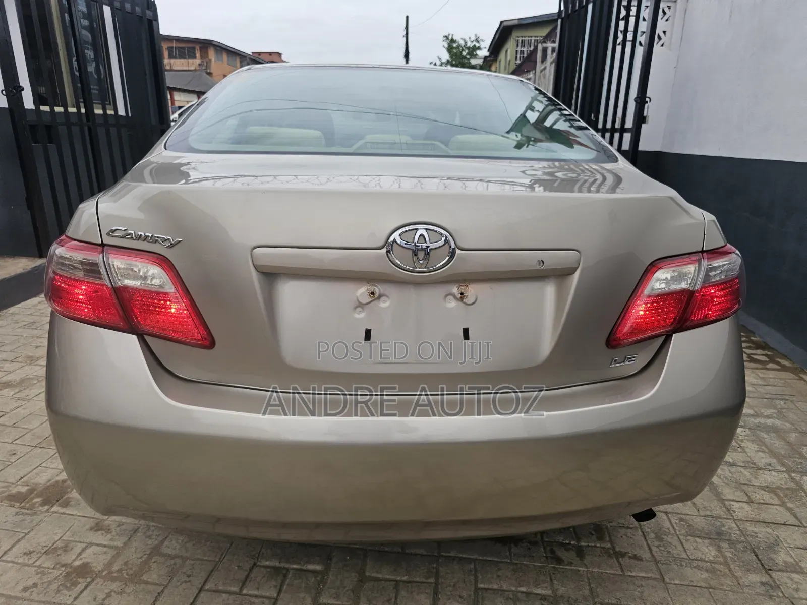 Toyota Camry 2009 Gold