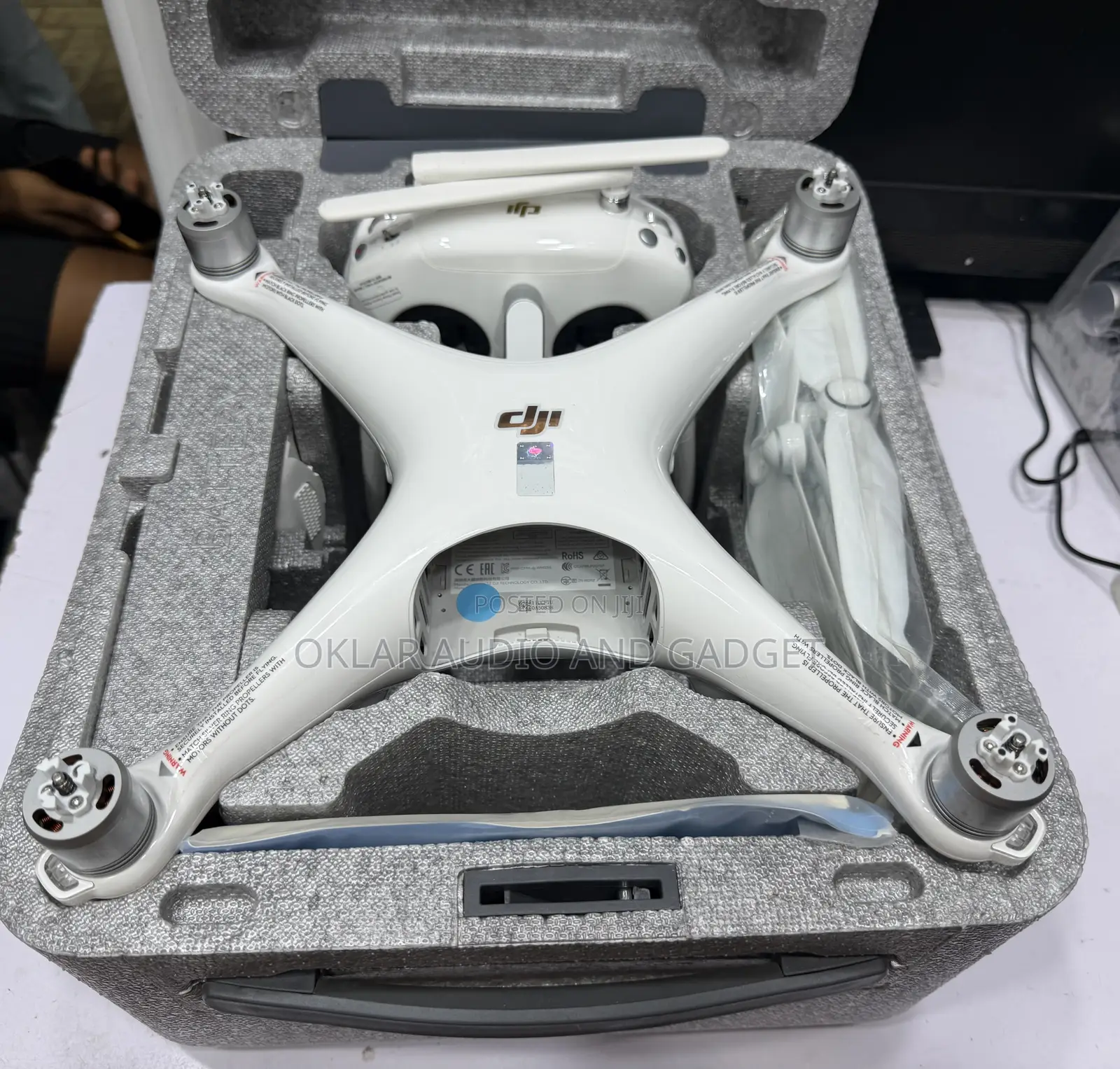 Dji Phantom 4 Pro Plus V2.0 Quadcopter Drone With Carton