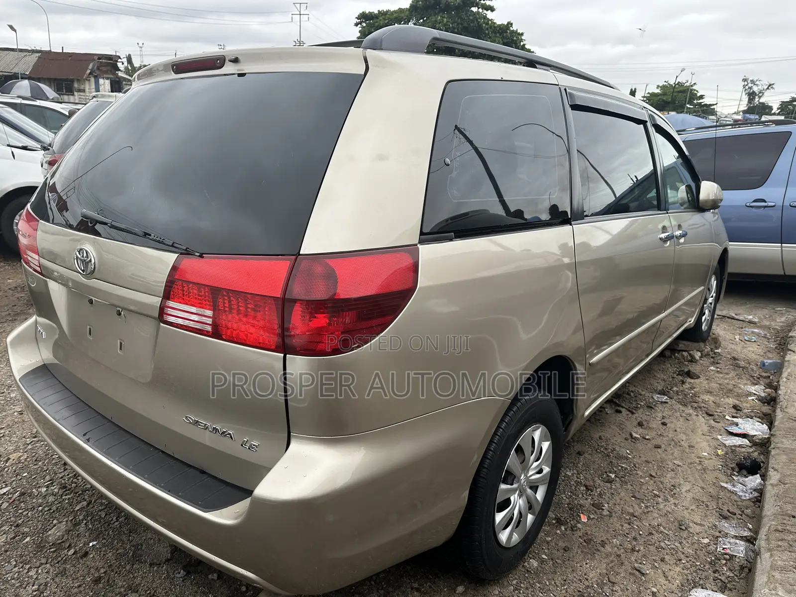 Toyota Sienna LE AWD 2005 Gold