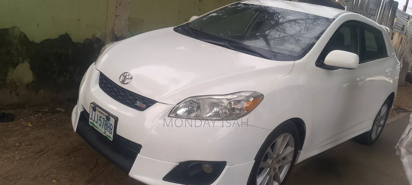 Toyota Matrix 2009 White