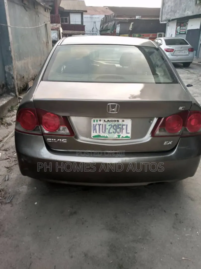 Honda Civic 2007 Gray