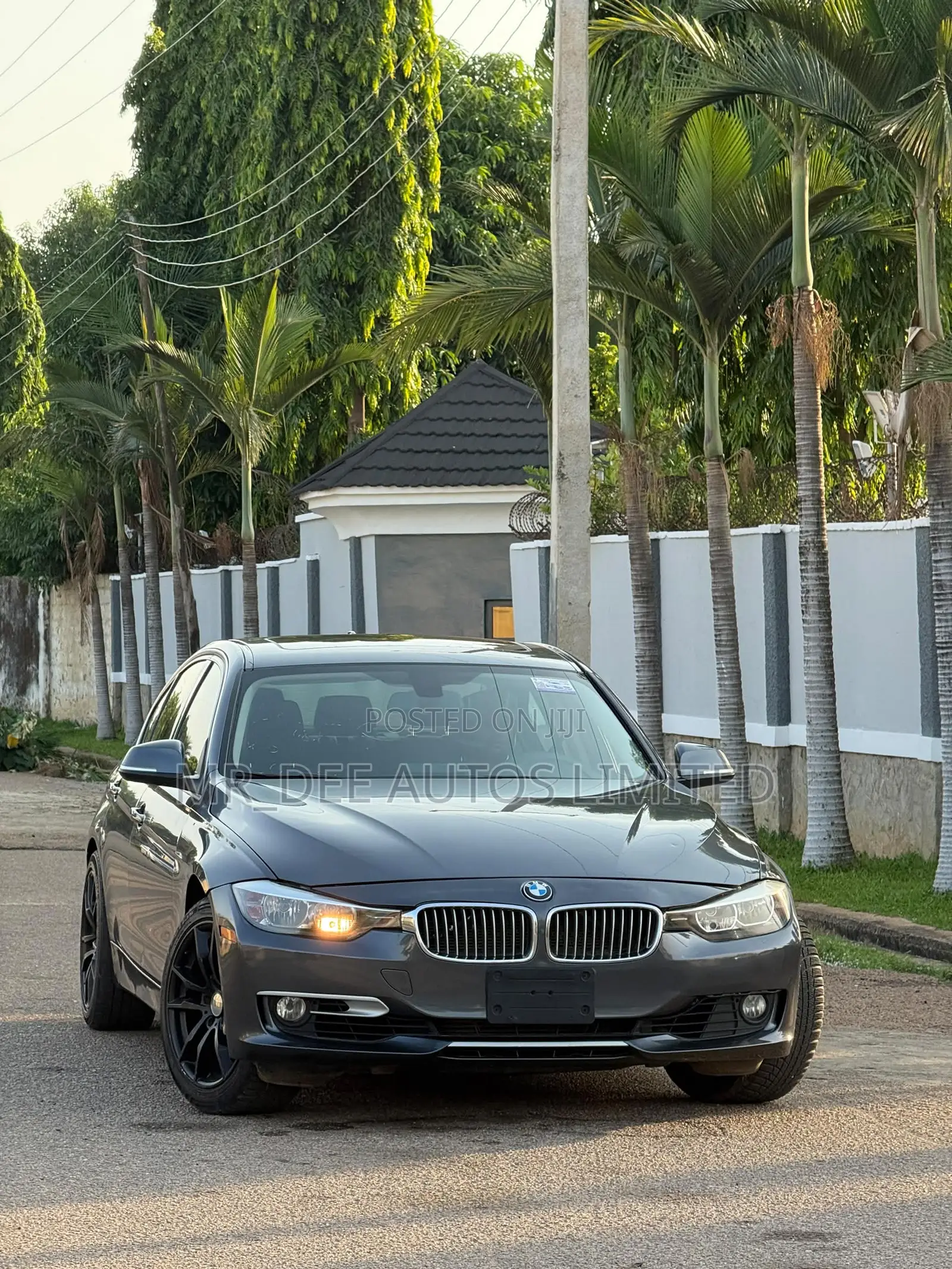 BMW 320i 2014 Gray