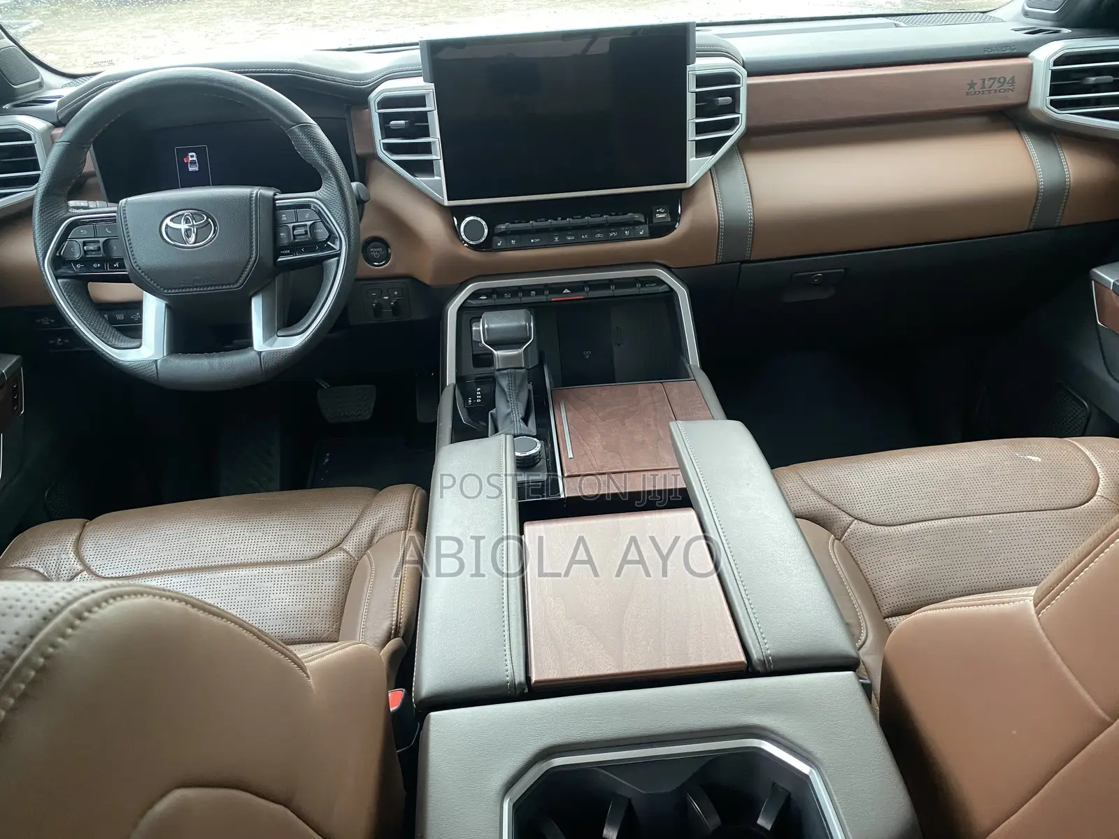 Toyota Tundra 2025 Black
