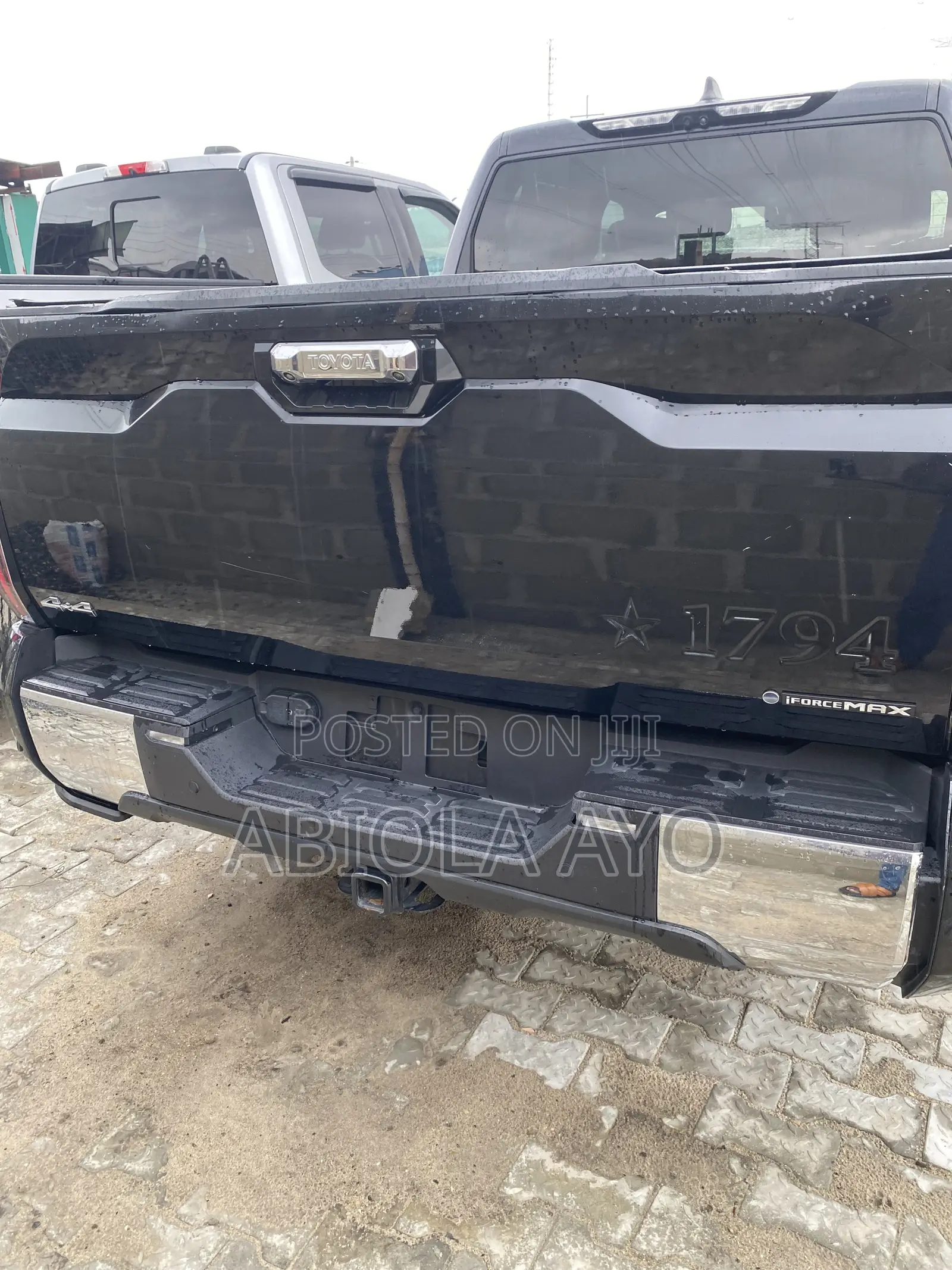 Toyota Tundra 2025 Black