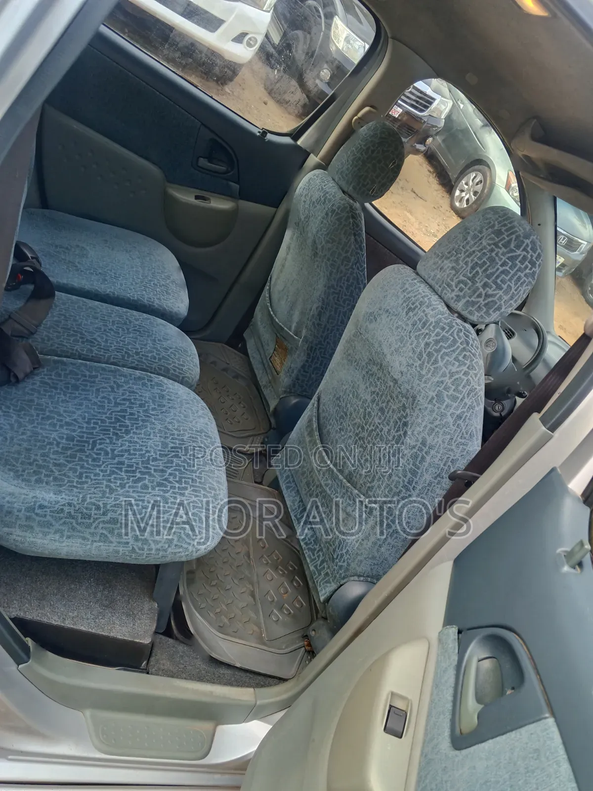 Toyota Yaris SD T3 Spirit Automatic 2006 Silver