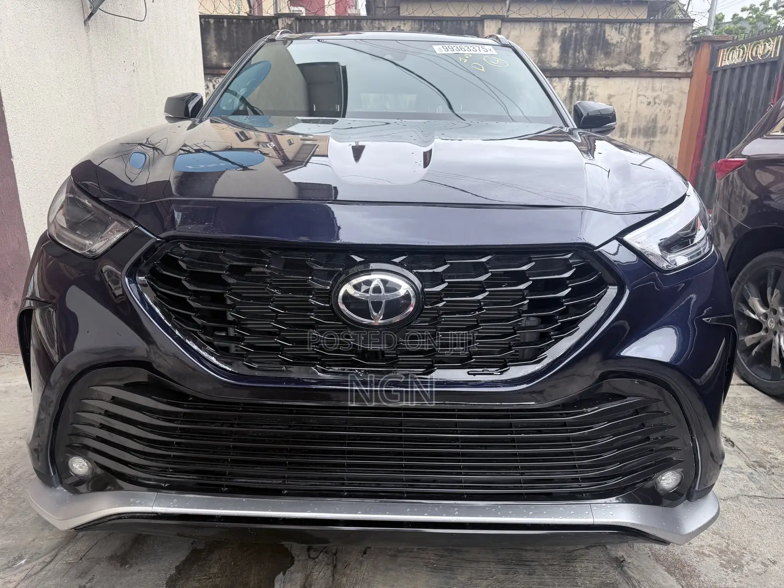 Toyota Highlander XSE 2021 Blue