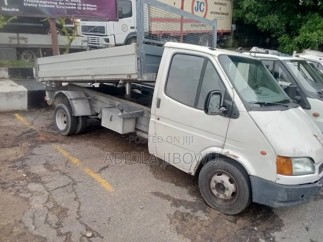 Ford Transit 2002 White