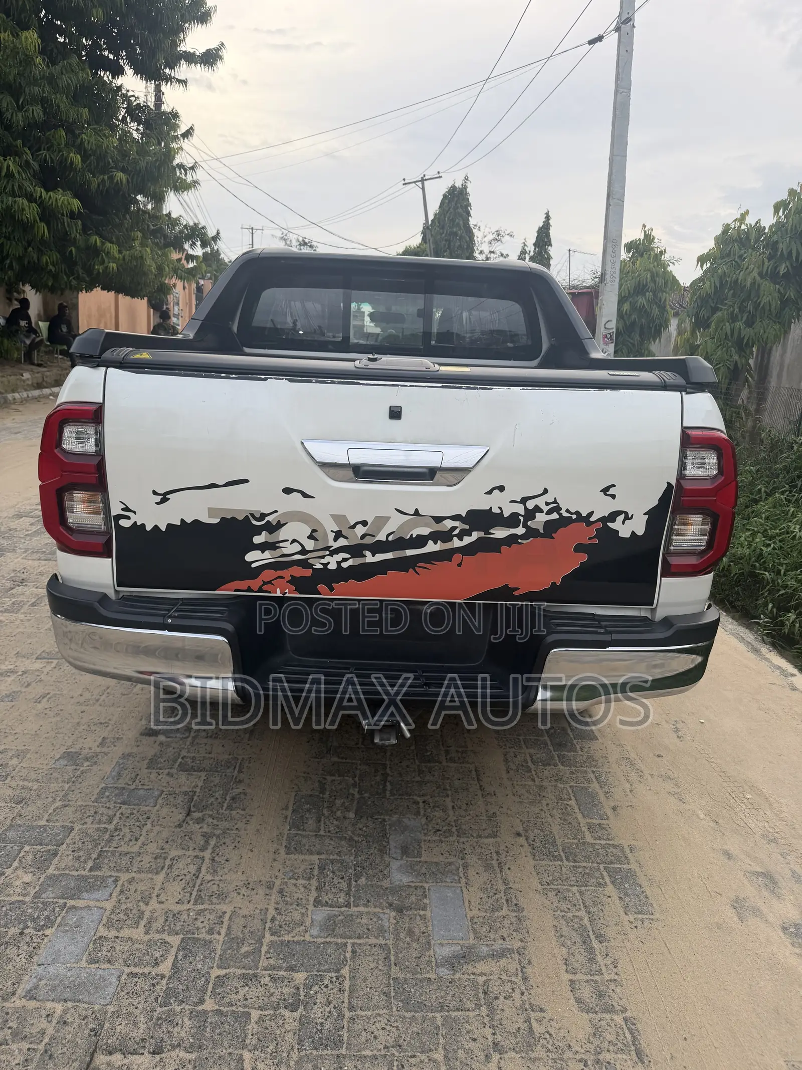 Toyota Hilux SR5 4x4 2018 White