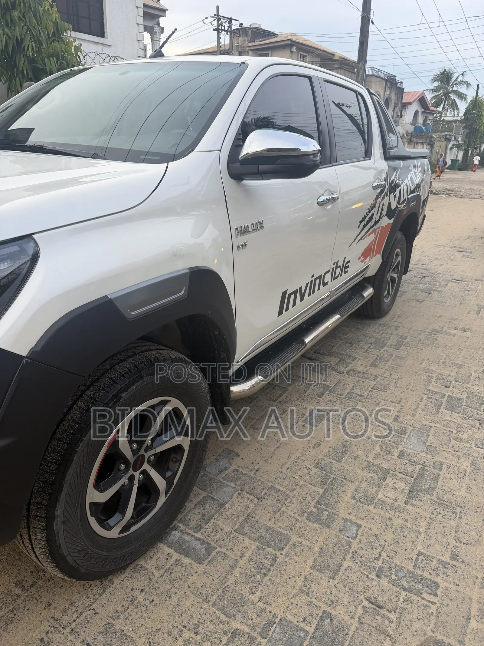 Toyota Hilux SR5 4x4 2018 White