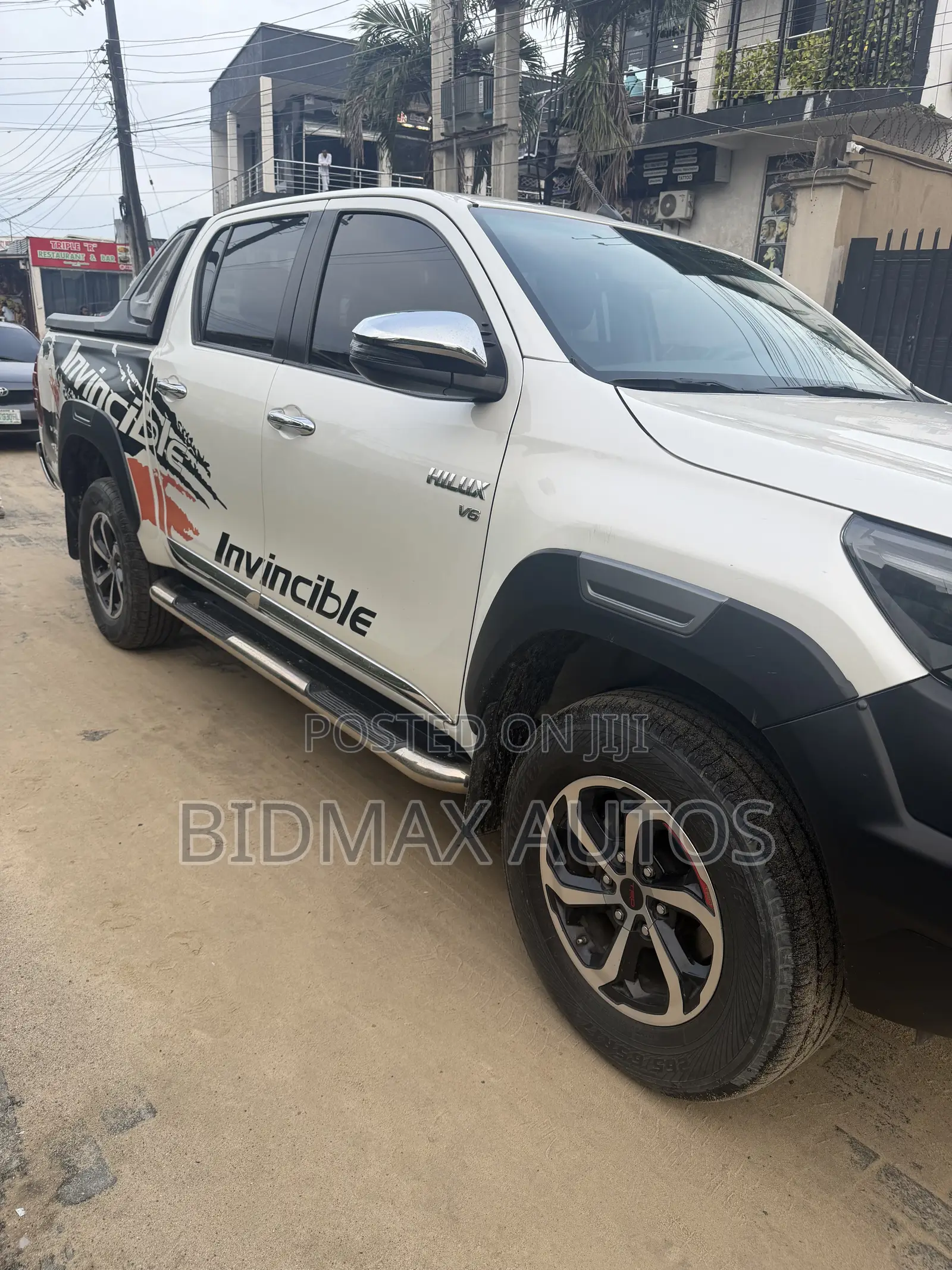 Toyota Hilux SR5 4x4 2018 White