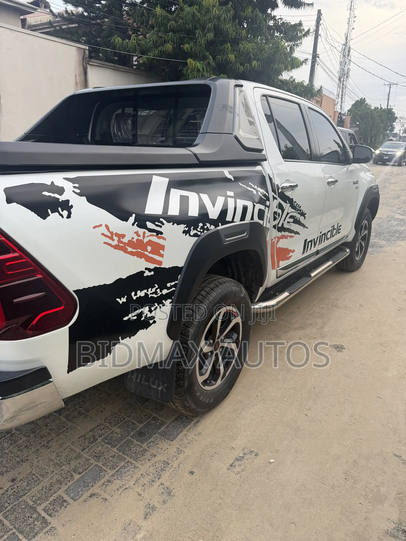 Toyota Hilux SR5 4x4 2018 White
