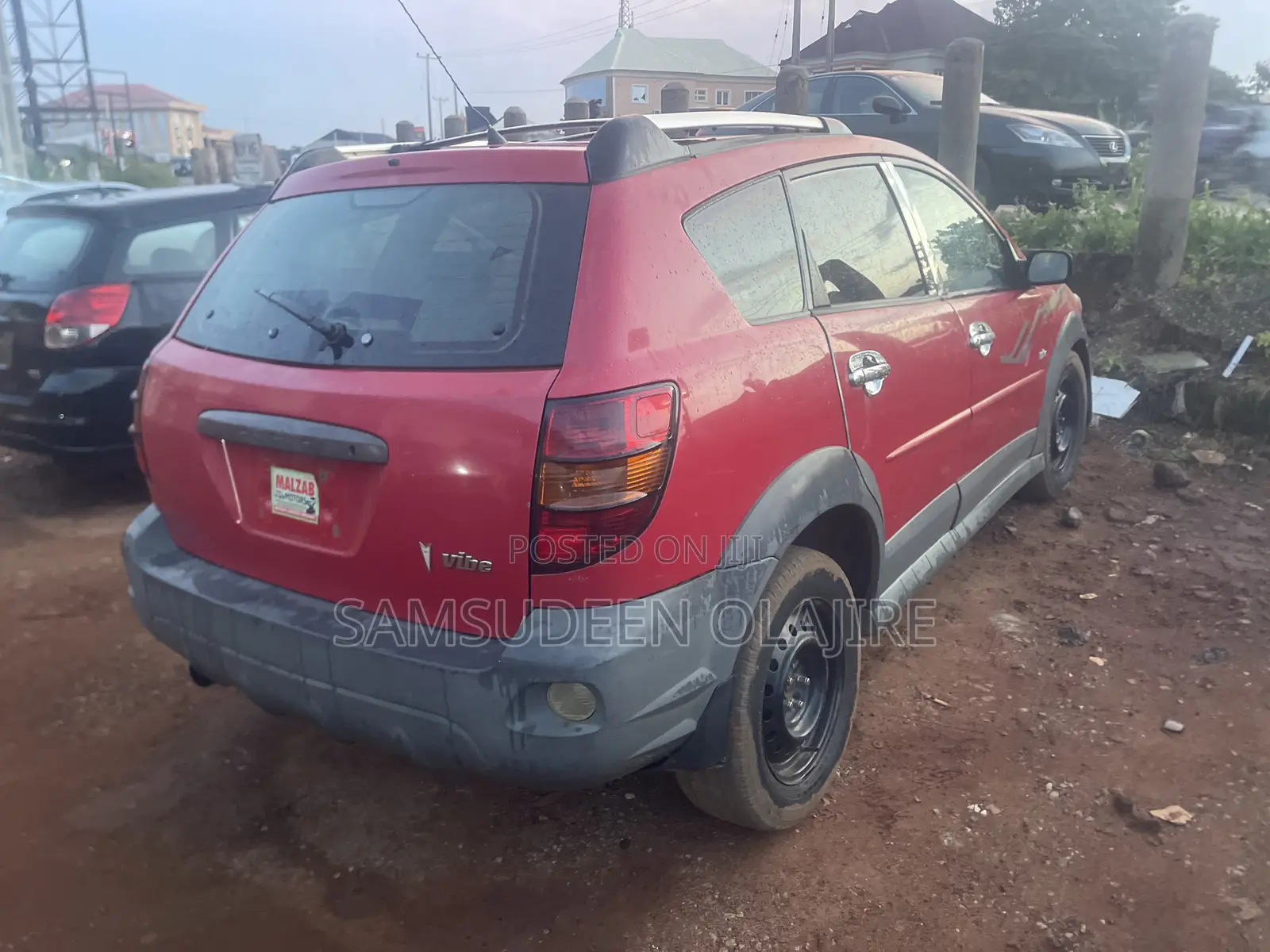 Pontiac Vibe Automatic 2004 Pink
