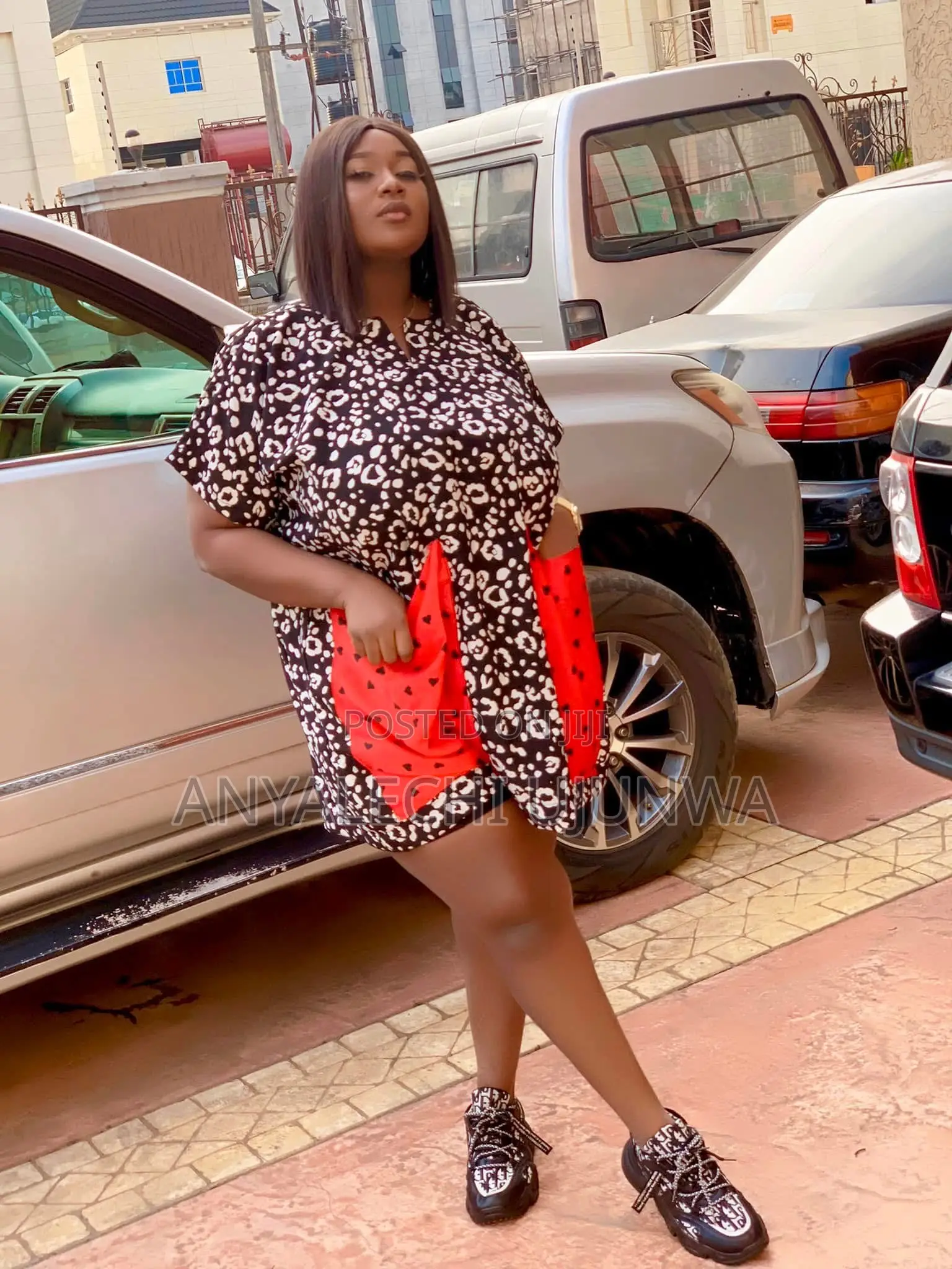 Both Gown Sneakers Full Set Available