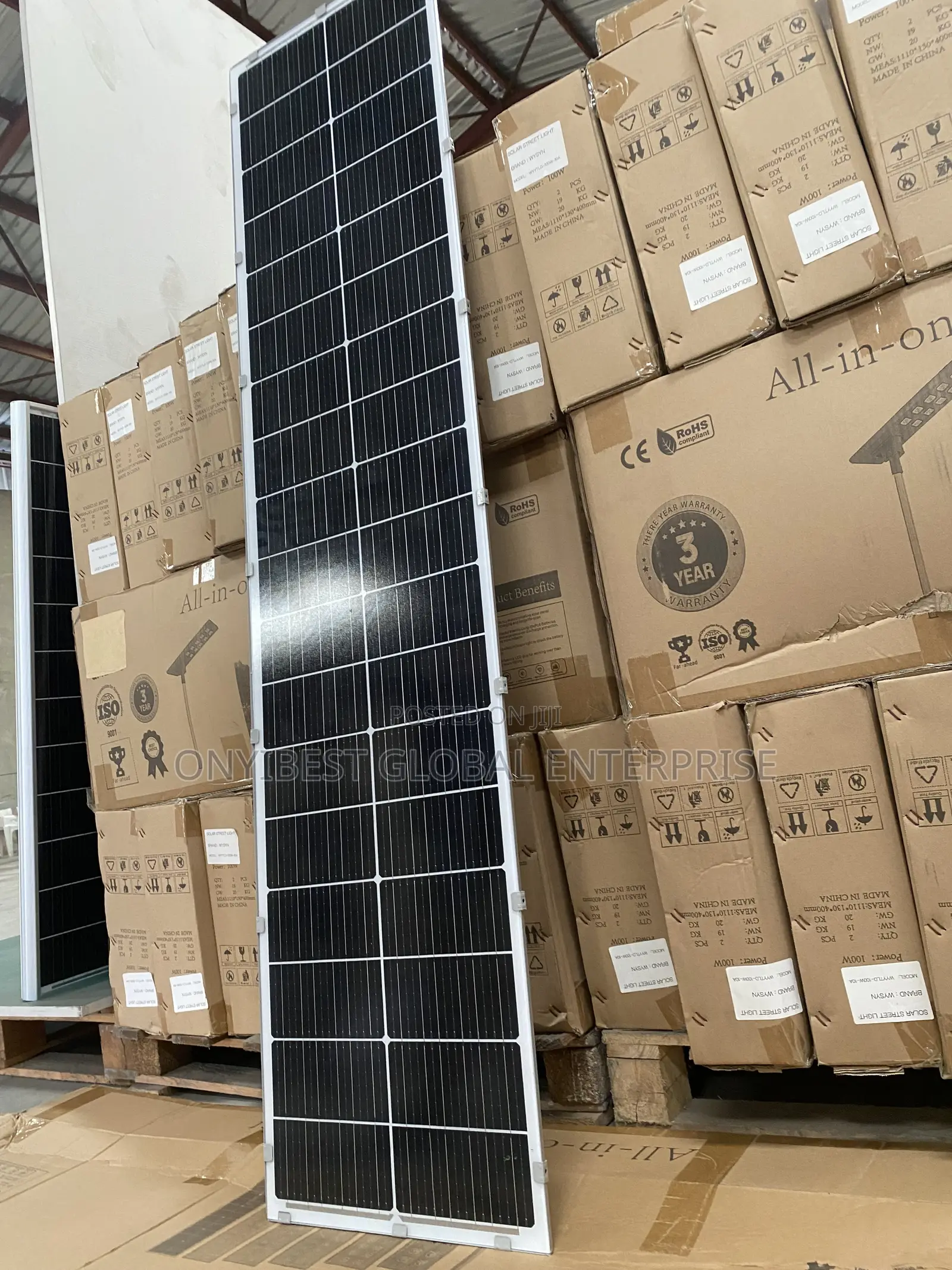 Powerful All-in-One Solar Street Light–Brighten Your Space Day Night