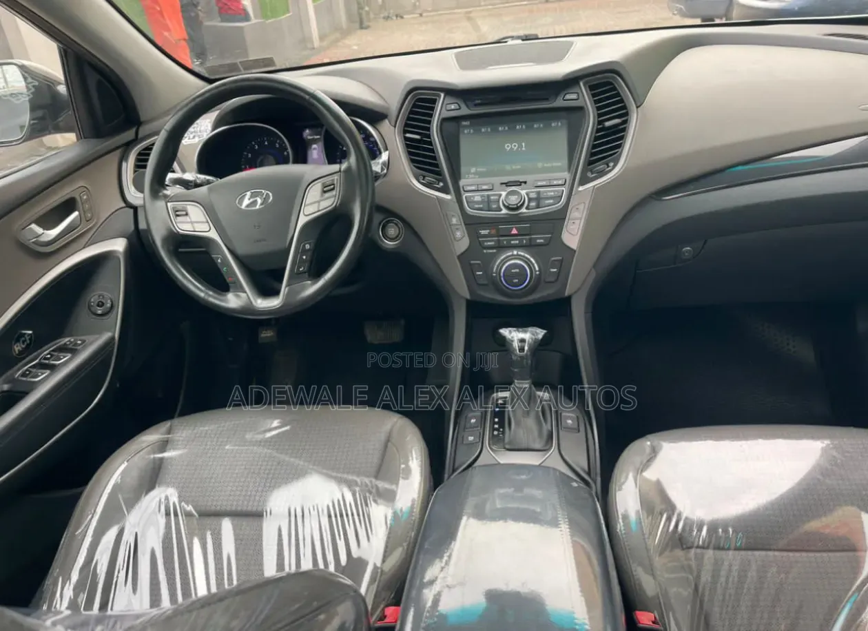 Hyundai Santa Fe 2015 Gray