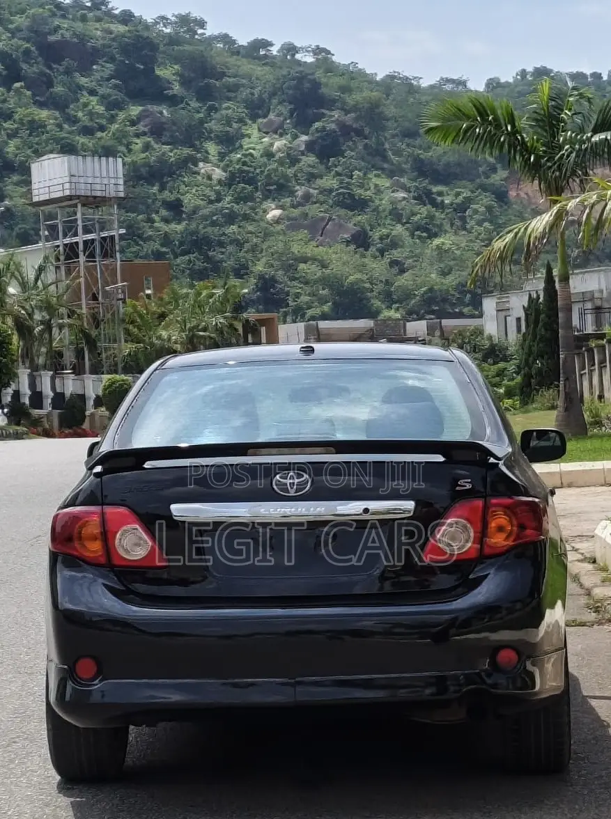 Toyota Corolla 2009 Black