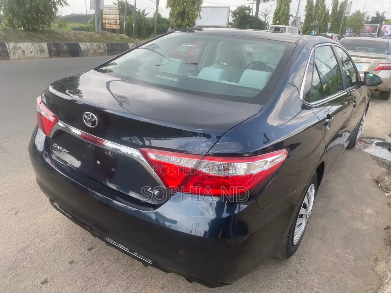 Toyota Camry 2016 Black