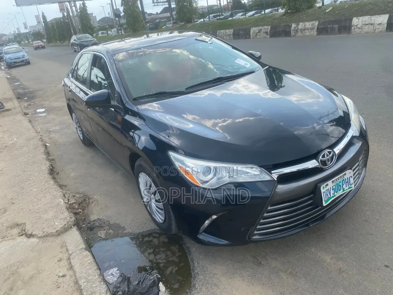 Toyota Camry 2016 Black