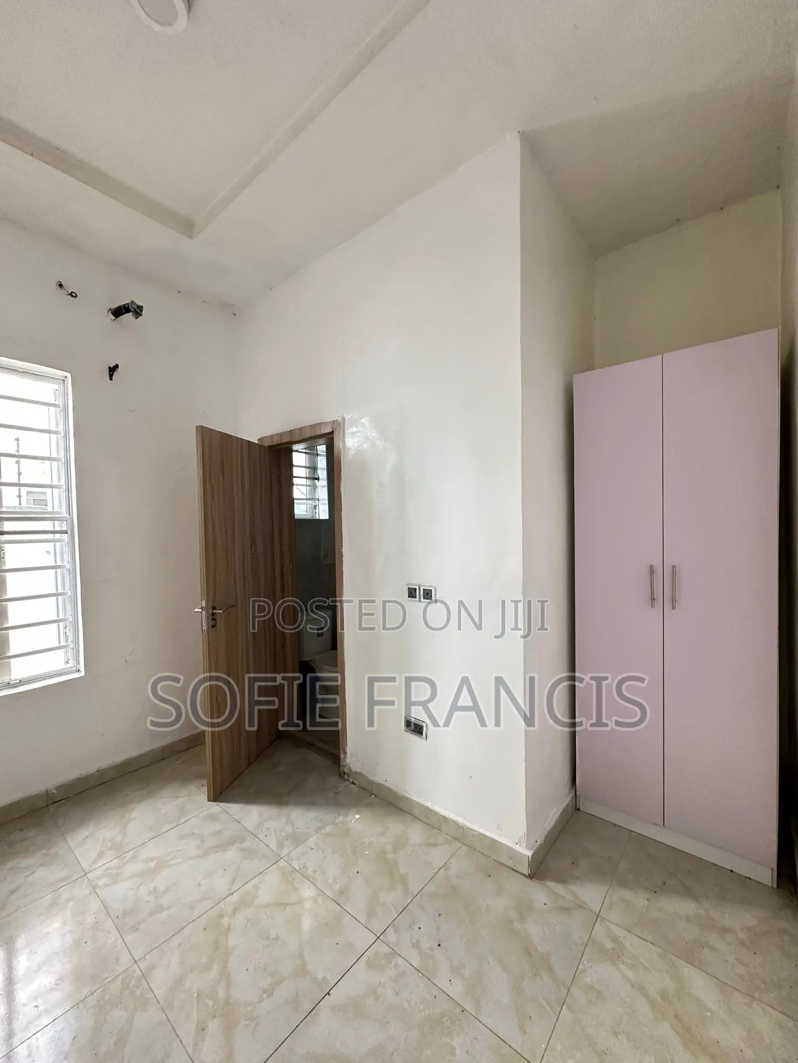 Mini Flat in Ikota, VGC / Ajah for rent