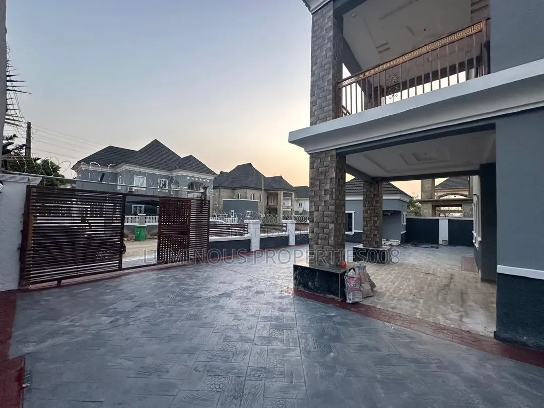 4bdrm Duplex in Supercell Estate, Zone B for sale