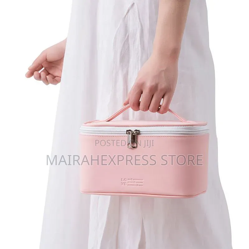 Waterproof Cosmetics Organizer Bag B3s