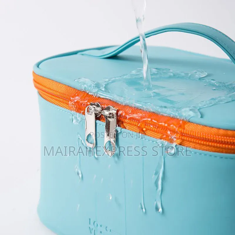 Waterproof Cosmetics Organizer Bag B3s